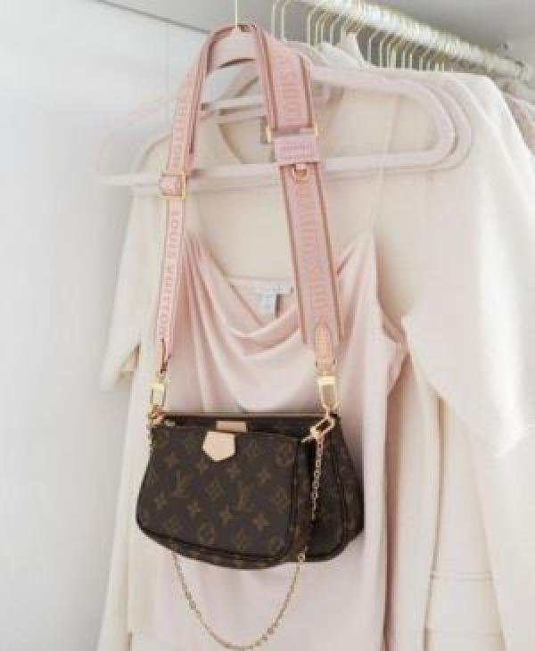 Louis Vuitton Pink Pochette Monogram Canvas With Dust Bag