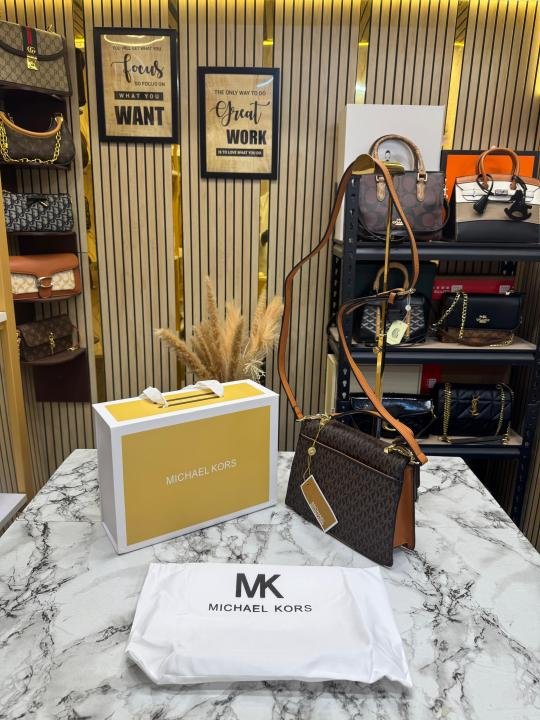 Michael Kors Michael Kor S Signature Monogram Flap Satchel Bag With Crossbody Strap Including Magnetic Box And Dust Bag - Image 5