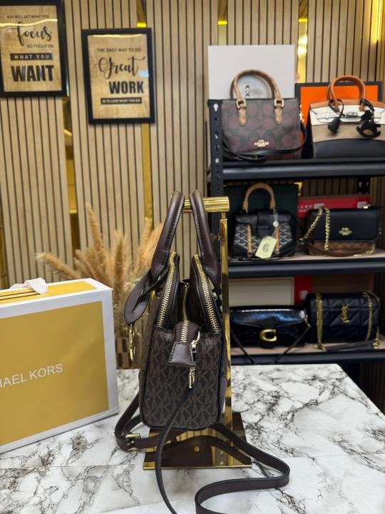 Michael Kors Michael Kor S Signature Monogram Top Handle Satchel Bag With Crossbody Strap Including Magnetic Box And Dust Bag - Image 5