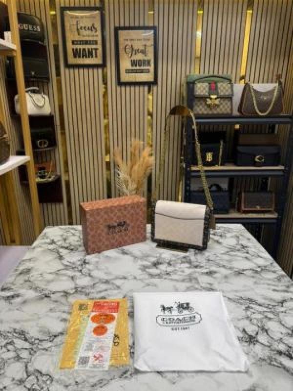 Coach Hutton Sling Bag With Box Dustbag - Image 5