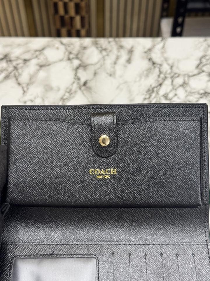Coach PREMIUM TWO FOLD WALLET WITH BOX - Image 6