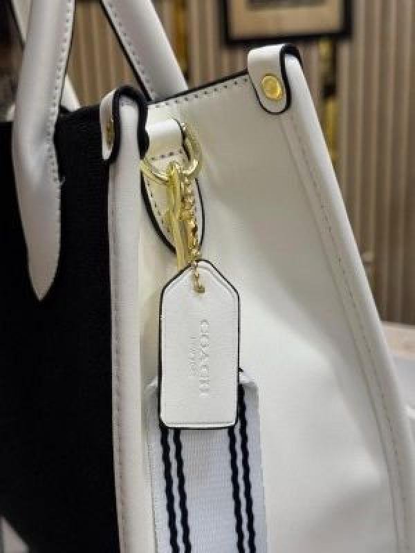 Coach Signature Canvas Shoulder Bag Tote With Carrybag - Image 5