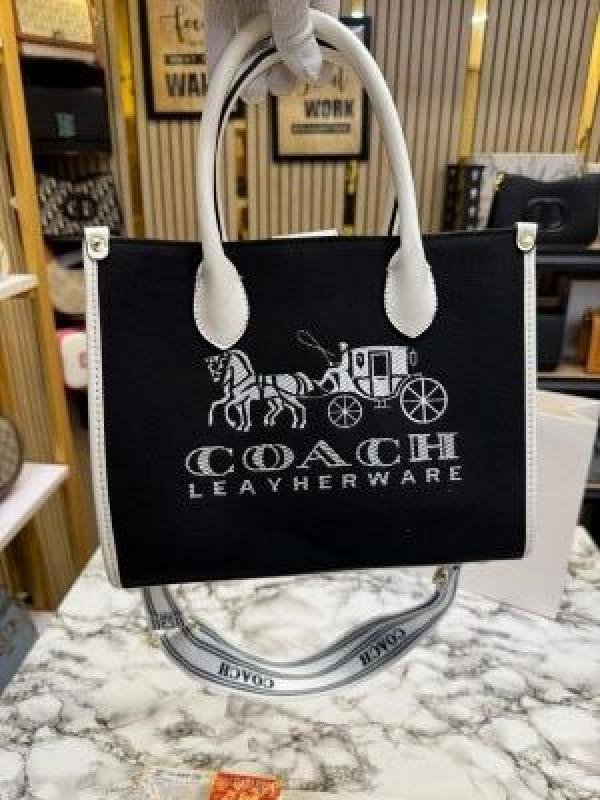 Coach Signature Canvas Shoulder Bag Tote With Carrybag - Image 4