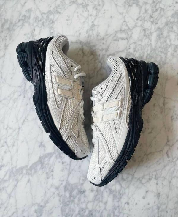 New Balance x Comme des Garons Homme 1906R sneakers Shoes Price in India - Buy at Bootery