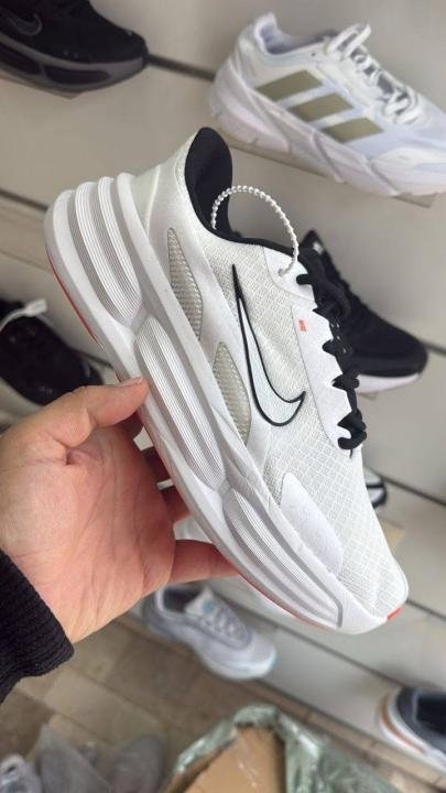 Buy Nike Comfort Ride EasyOn White Shoes Online in India - Bootery