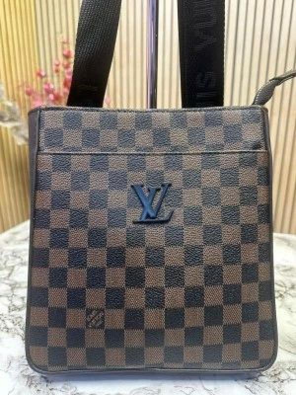 Louis Vuitton Side Bag With Dust Bag Heavy Quality 8010lv Price in India - Buy at Bootery - Image 4