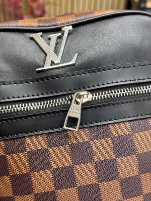 Louis Vuitton LV LOGO SIDE BAG BROWN CHECKS WITH DUST BAG - Image 5
