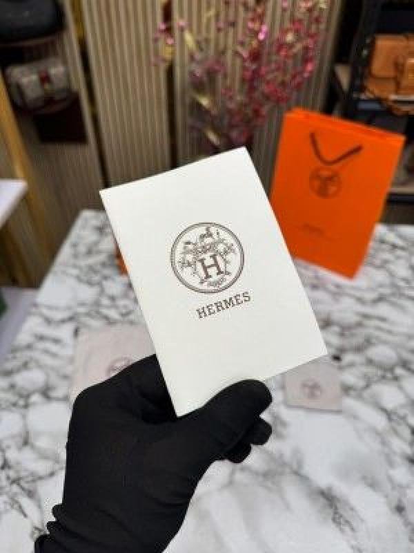Hermes Belt Combo Premium Quality With OG Box And Carry Bag Price in India - Buy at Bootery - Image 6
