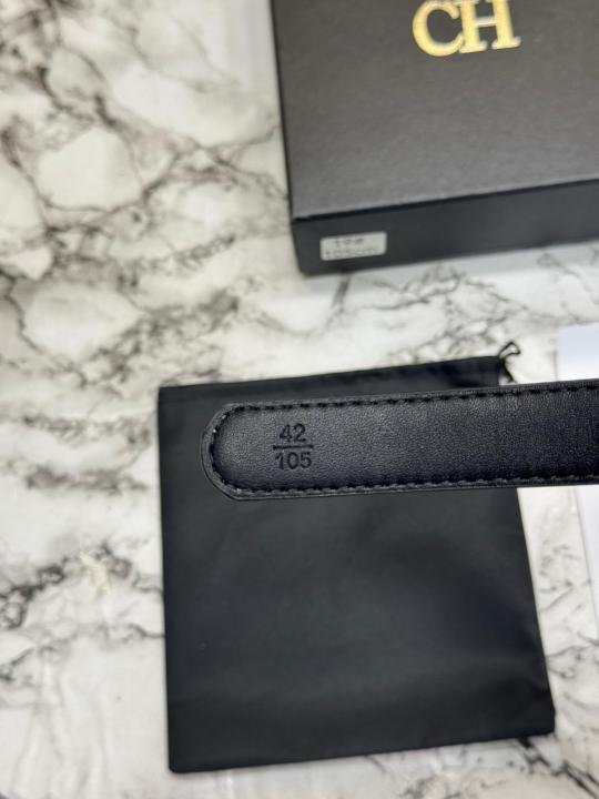 Carolina Herrera Premium Quality Belt With Box And Dust Bag Including Carry Bag - Image 5