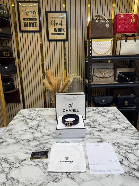 Chanel CC Pearl Buckle Belt With Box And Dust Bag Including Carry Bag - Image 4