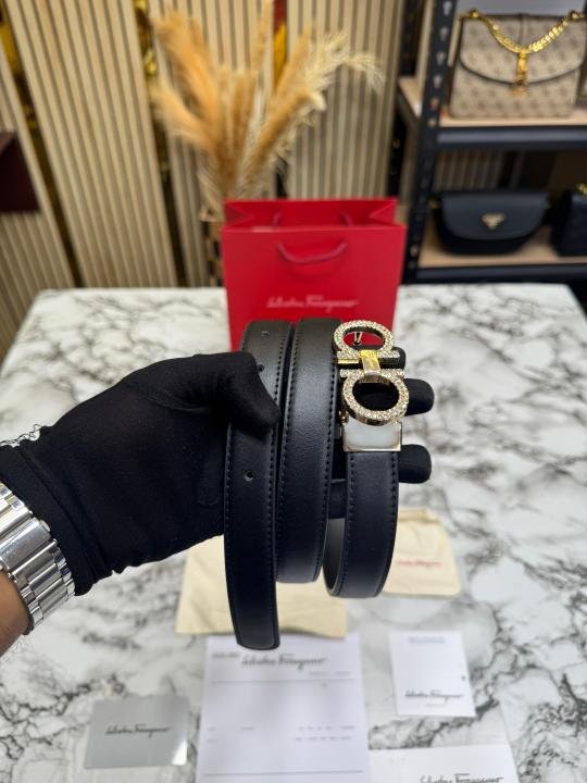 Salvatore Ferragamo Gancini Buckle Leather Belt With Box And Dust Bag Including Carry Bag - Image 4