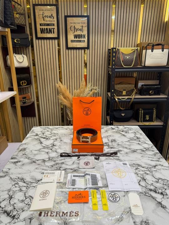 Hermes Tan Leather Belt With Polished H Buckle Includes Box And Carry Bag - Image 2