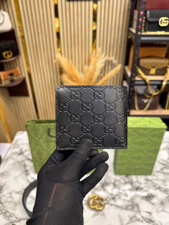 Gucci BELT WALLET COMBO GG EMBOSSED WALLET AND LEATHER BELT WITH GOLD GG BUCKLE INCLUDES BOX DUST BAG AND CARRY BAG - Image 13