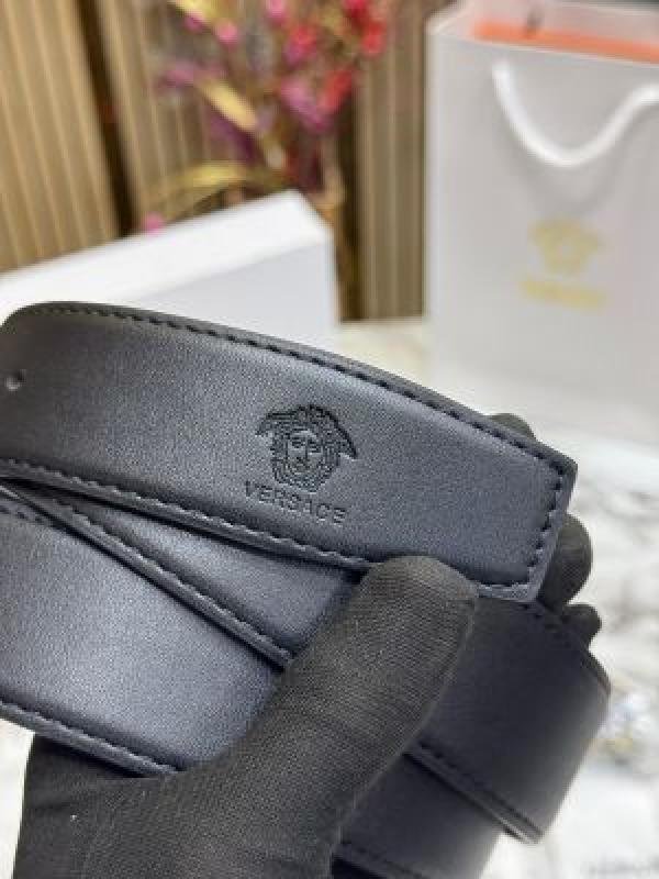 Versace BELT COMBO PREMIUM QUALITY WITH OG BOX AND CARRY BAG - Image 5