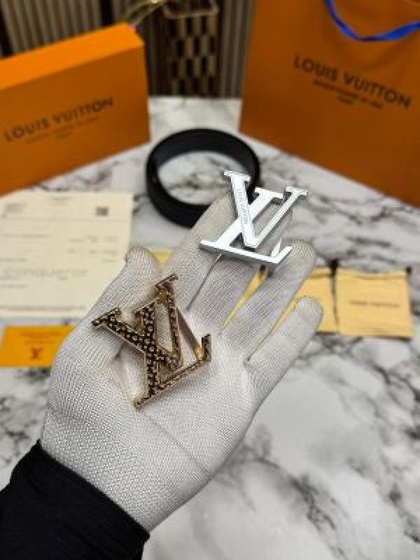 Louis Vuitton BELT COMBO PREMIUM QUALITY WITH OG BOX AND CARRY BAG - Image 9