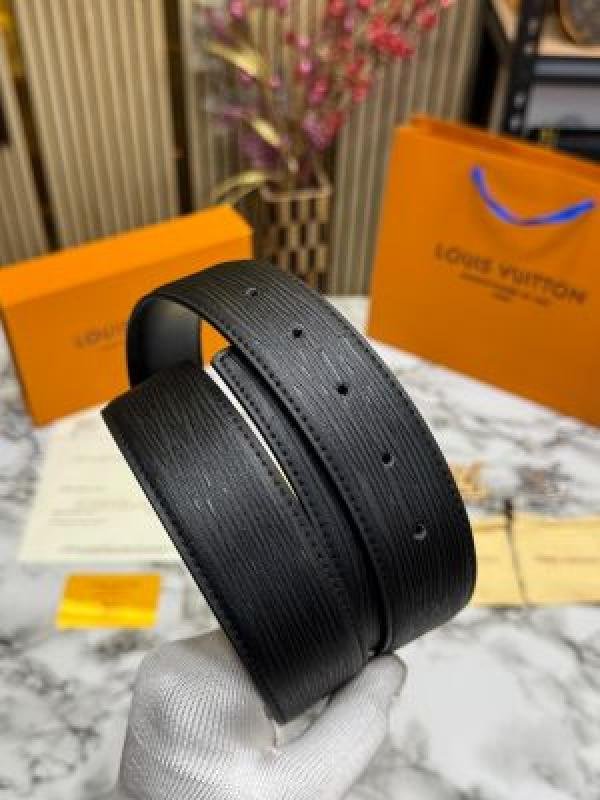 Louis Vuitton Belt Combo Premium Quality With Og Box With Carry Bag - Image 7