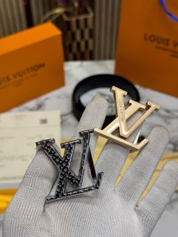 Louis Vuitton Belt Combo Premium Quality With Og Box With Carry Bag - Image 6