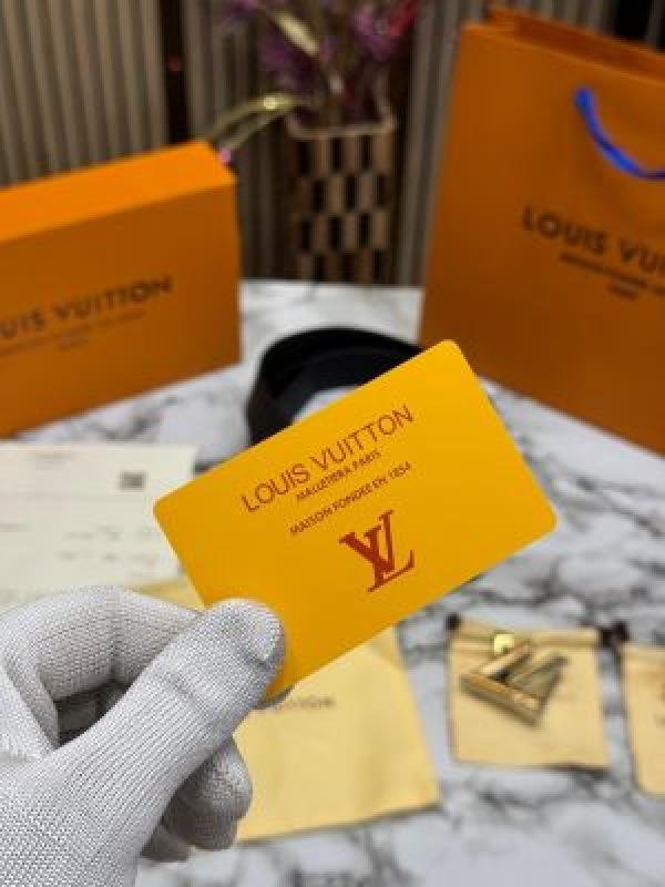 Louis Vuitton BELT COMBO PREMIUM QUALITY WITH OG BOX AND CARRY BAG - Image 8