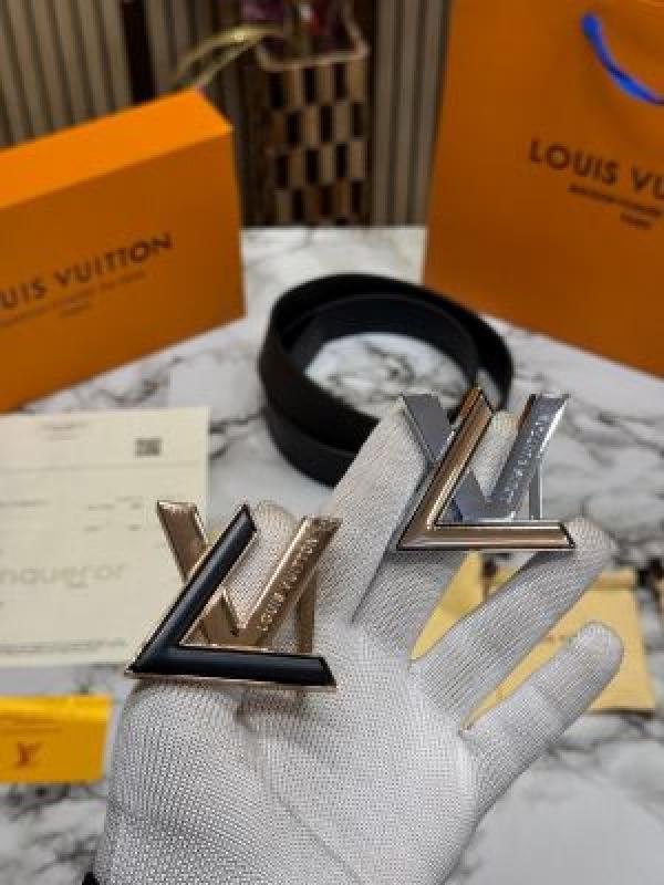 Louis Vuitton BELT COMBO PREMIUM QUALITY WITH OG BOX AND CARRY BAG - Image 7