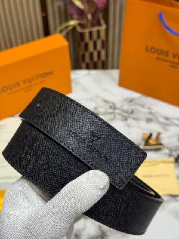 Louis Vuitton BELT COMBO PREMIUM QUALITY WITH OG BOX AND CARRY BAG - Image 5