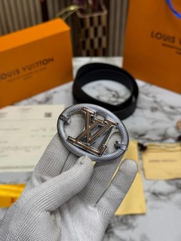 Louis Vuitton BELT COMBO PREMIUM QUALITY WITH OG BOX AND CARRY BAG - Image 7