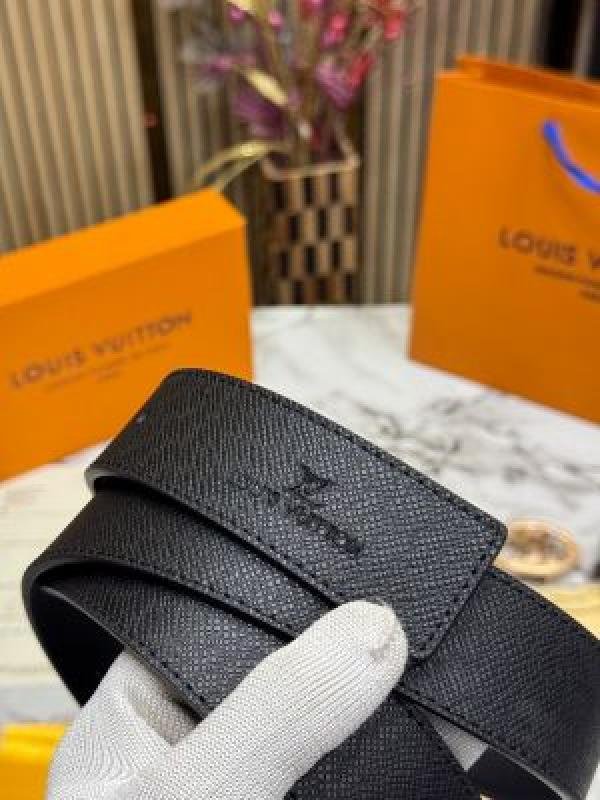 Louis Vuitton BELT COMBO PREMIUM QUALITY WITH OG BOX AND CARRY BAG - Image 3