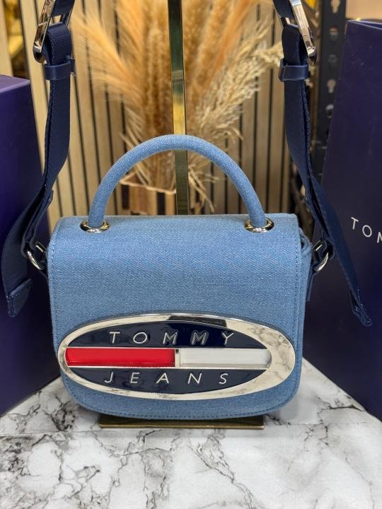 Tommy Hilfiger Compact Flap Shoulder Bag With Box And Including Carry Bag Price in India - Buy at Bootery - Image 6