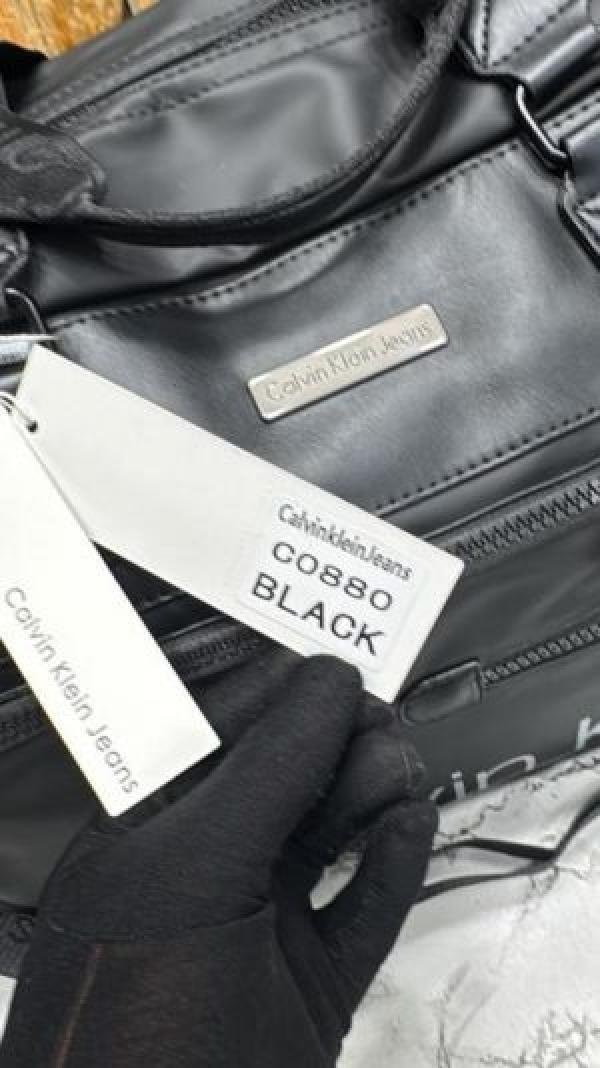 Buy Calvin Klein Premium Quality Travel Duffle Bag Online in India - Style 1 - Bootery - Image 3