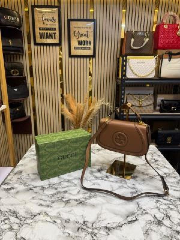 Gucci Blondie Top Handle Bag With Box