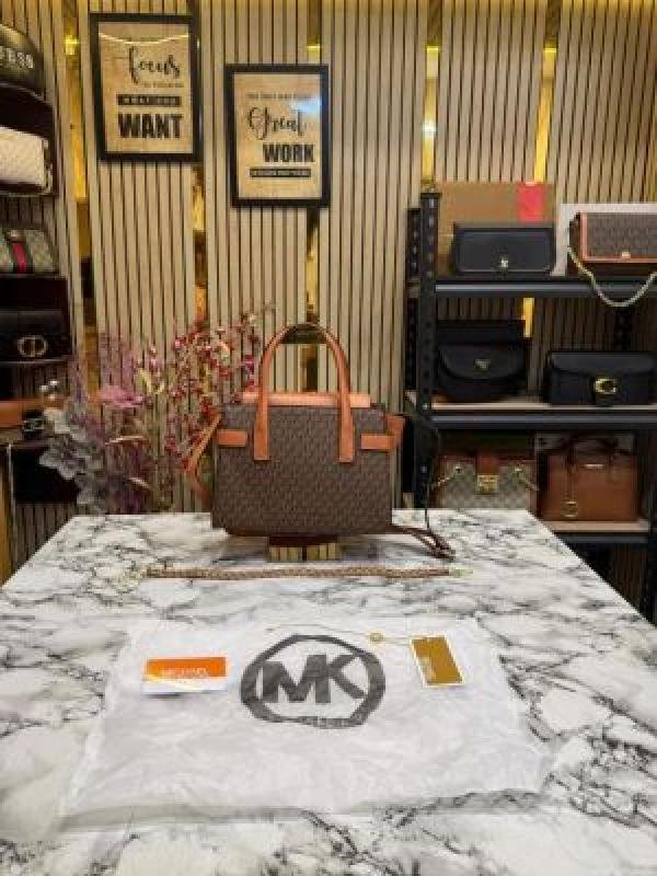 Michael Kors Signature Carmen Flap Leather Satchel Handbag - Best Price Online - Style 2 - Bootery - Image 3