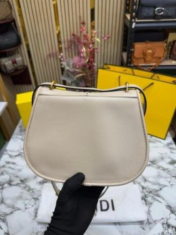 Fendi Comon FF Logo Plaque Handbag With OG Box And Dust Bag Including Carry Bag Premium Quality - Best Price Online - Style 2 - Bootery - Image 5