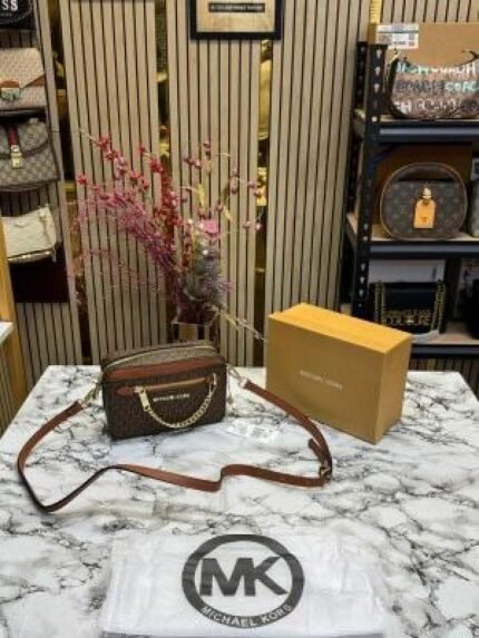 Michael Kors Jet Set Camera Crossbody With Sling With OG Box And Dust Bag - Best Price Online - Bootery