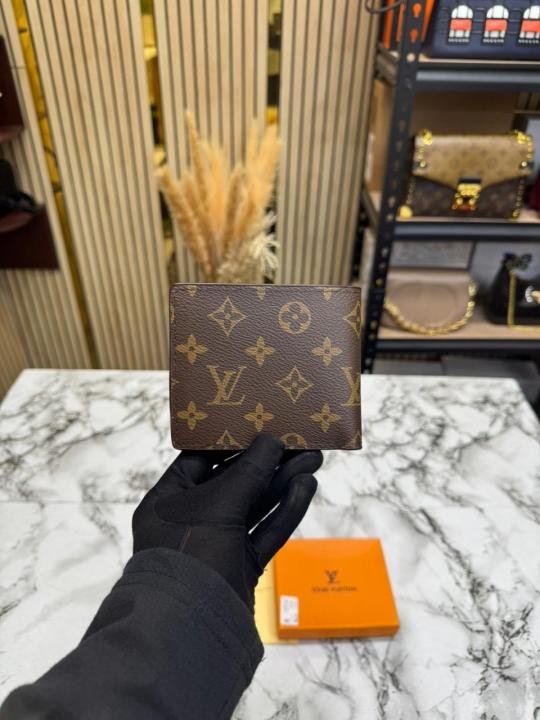 Buy Louis Vuitton Lv Logo Brown Monogram Wallet With Box Online in India - Bootery - Image 6