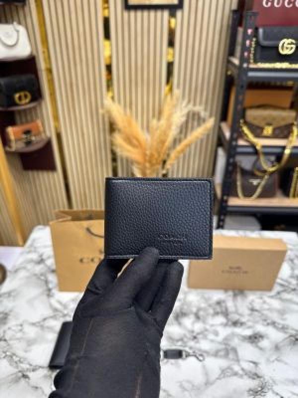 Coach Monogram Signature Wallet Combo With Keychain Includes Box Dust Bag And Carry Bag - Image 5