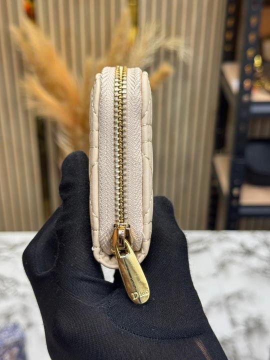 Dior DIO R CANNAGE QUILTED ZIPPER WALLET INCLUDES BOX AND DUST BAG - Image 6