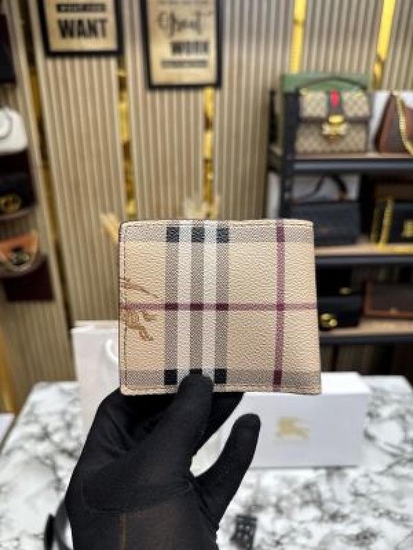 Buy Burberry Wallet Belt Combo With Box And Dust Bag Online in India - Style 2 - Bootery - Image 3