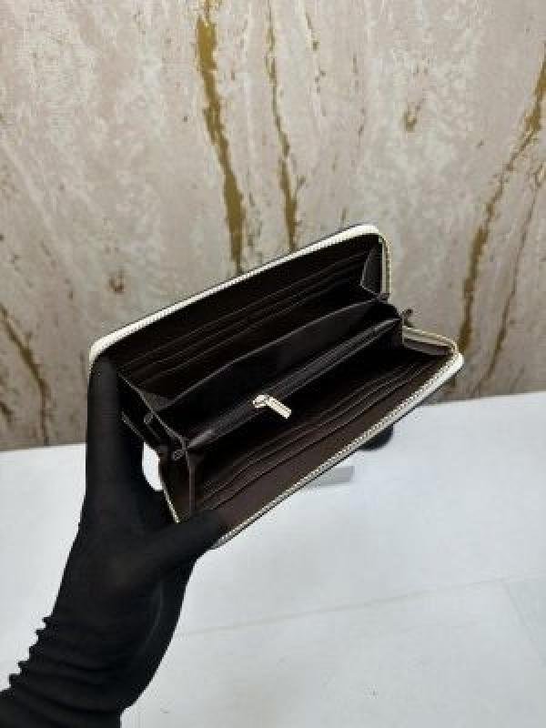 Michael Kors Ladies Wallet Premium Quality With OG Box Price in India - Buy at Bootery - Image 3