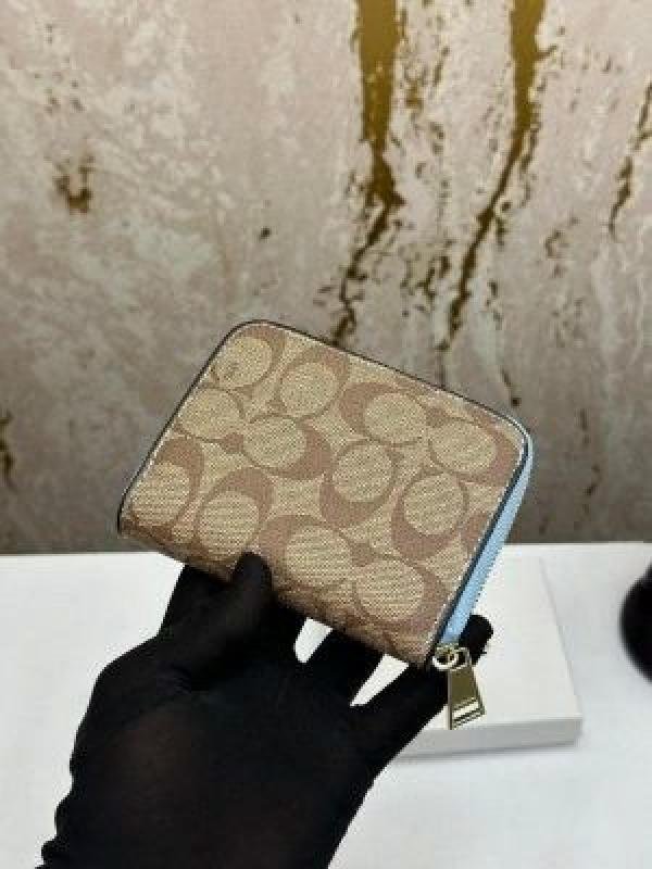 Coach Premium Chain Wallet 60013 - Best Price Online - Bootery - Image 3