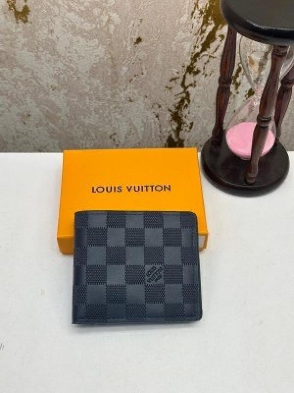 Louis Vuitton LOUIS VUTTION BLACK PREMIUM WALLET WITH OG BOX MO NO - 41