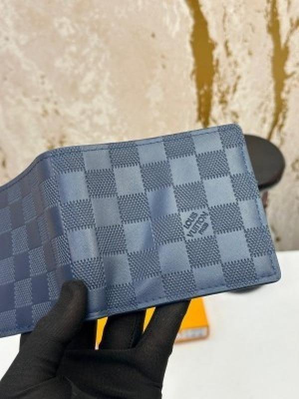 Louis Vuitton LOUIS VUTTION BLACK PREMIUM WALLET WITH OG BOX MO NO - 41 - Image 6