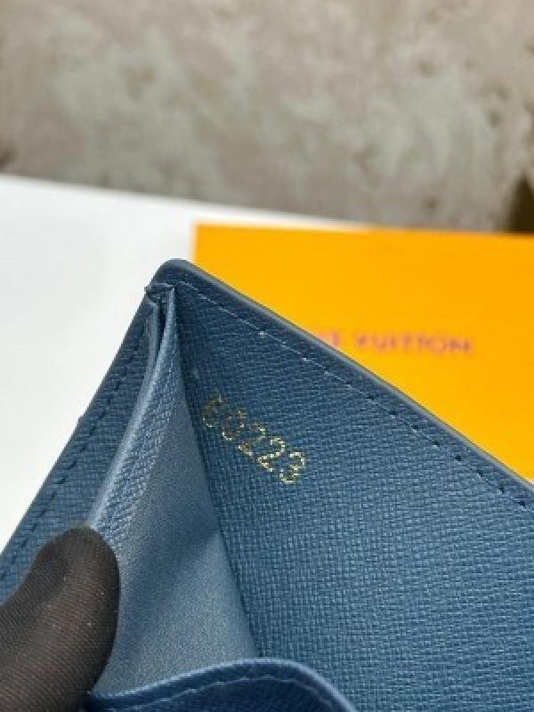Louis Vuitton LOUIS VUTTION BLACK PREMIUM WALLET WITH OG BOX MO NO - 41 - Image 2