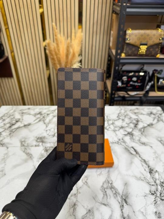 Louis Vuitton Premium Quality Damier Wallet With Box Price in India - Buy at Bootery - Image 3