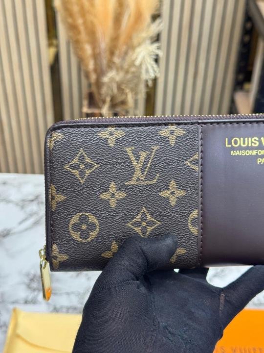 Louis Vuitton Monogram Canvas Zip Around Wallet With Box Price in India - Style 2 - Buy at Bootery - Image 3