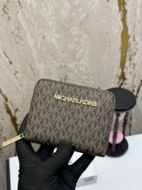 Michael Kors Premium Ladies Wallet With OG Box Price in India - Style 1 - Buy at Bootery - Image 5