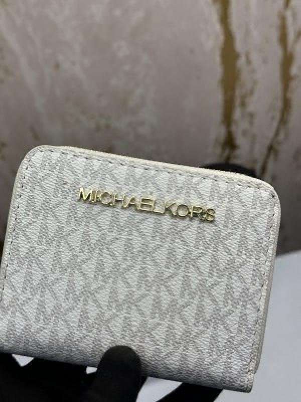 Michael Kors Premium Ladies Wallet With OG Box - Best Price Online - Style 2 - Bootery - Image 4