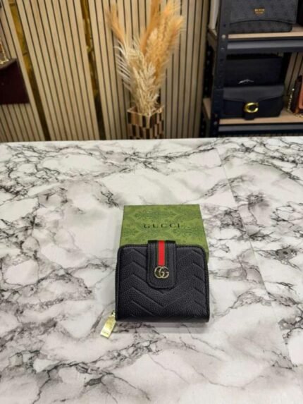 Gucci Premium Wallet With OG Box Aaa 9111 Black Price in India - Buy at Bootery