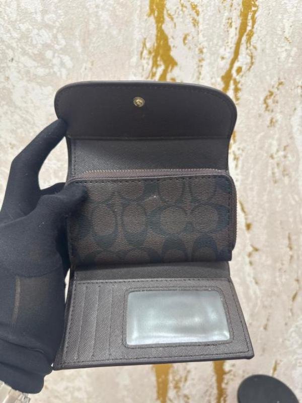 Coach Three Fold Wallet With Box Price in India - Buy at Bootery - Image 6