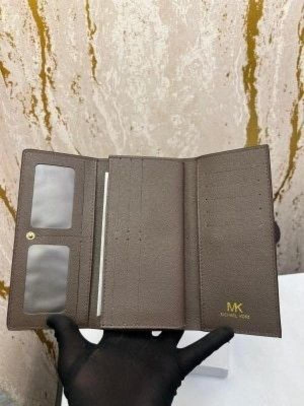 Michael Kors Fulton Logo Signature Tri Fold Wallet With Box Price in India - Buy at Bootery - Image 3