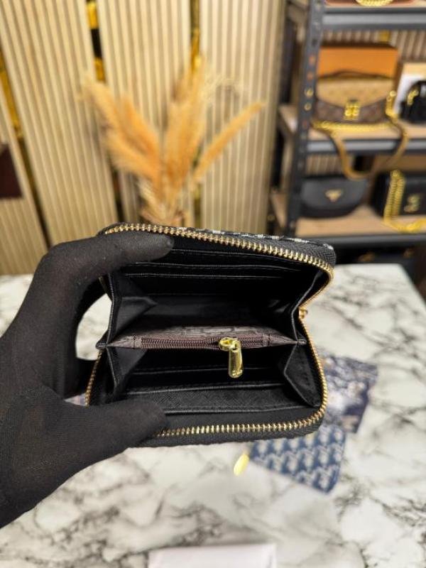 Dior Oblique Zip Wallet With Gold CD Hardware Includes Box And Dust Bag - Best Price Online - Bootery - Image 4
