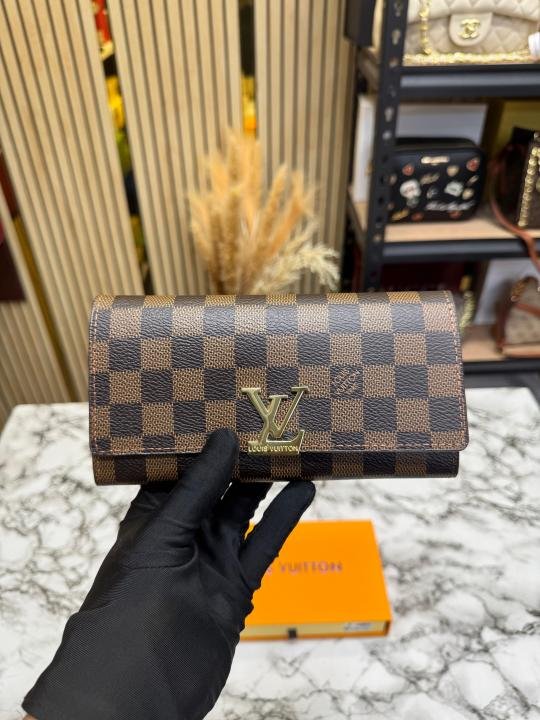 Buy Louis Vuitton Flap Checks Tri-fold Wallet Premium Quality With Box Online in India - Bootery - Image 4